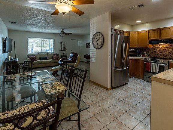 5th image of 3315 Chemehuevi Blvd