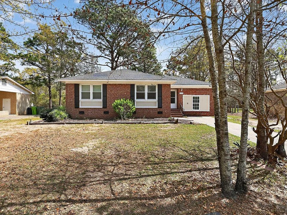 1st image of 325 Quail Hills Dr