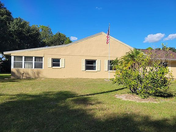 2nd image of 410 Sandestin Dr