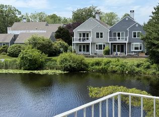 12 Quanaduck Cove Ct #12, Stonington, CT 06378