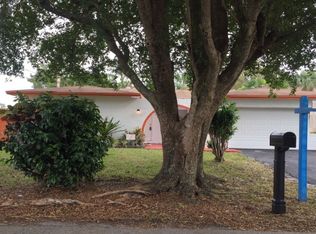 2501 E Wilshire Dr, Miramar, FL 33025