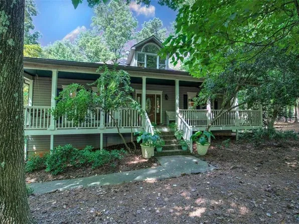 418 Rocky Ridge Dr, Douglasville, GA 30134