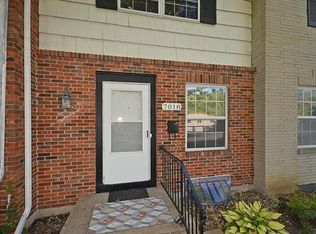 7018 NW Chapel Woods Ln, Kansas City, MO 64152