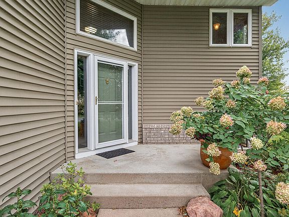 5th image of 4198 Starling Dr