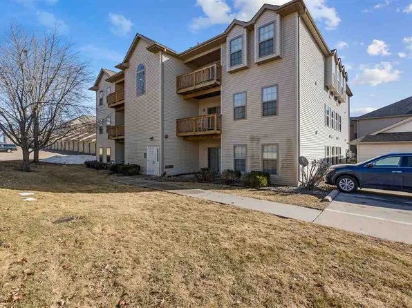 2857 Coral Ct APT 201, Coralville, IA 52241