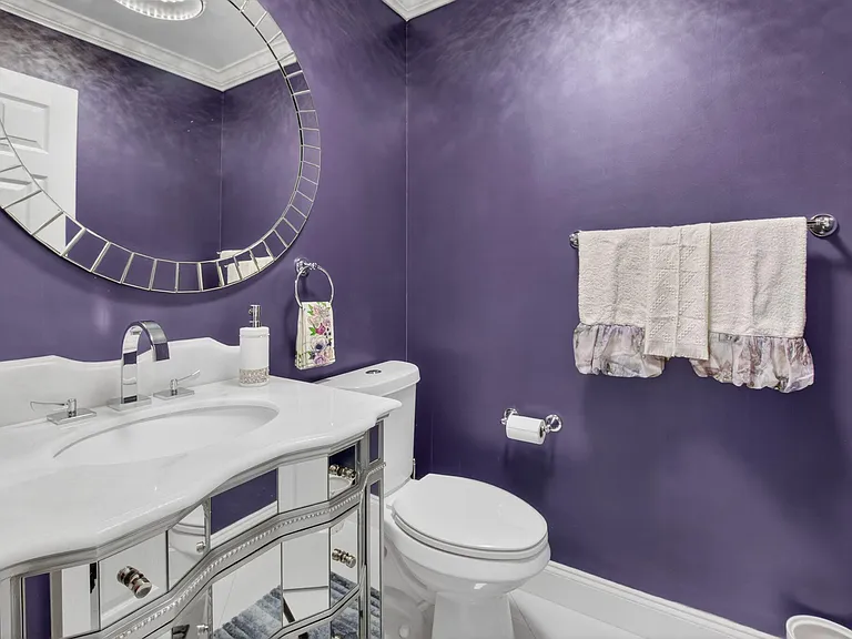 102 Waterford E #102 — Photo 15