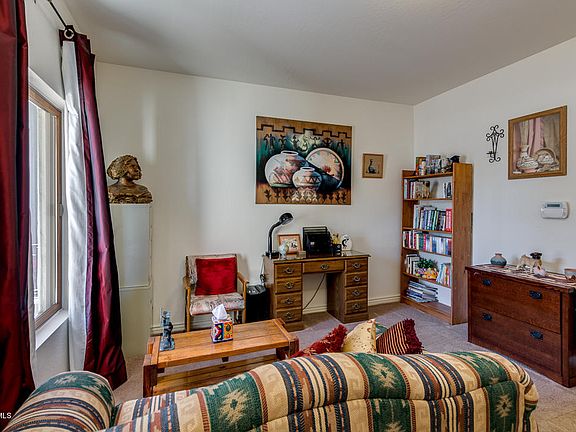 4th image of 1221 E Prickly Pear St