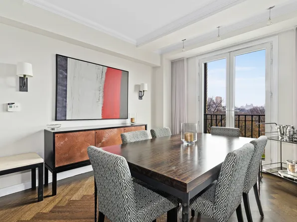 160 Central Park South 705 image 3 of 13
