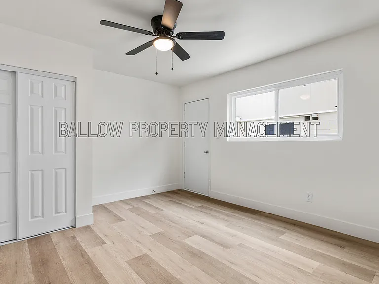 112 Laurel Ave #112 — Photo 9