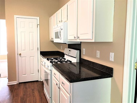 2nd image of 180 Hainsworth Dr