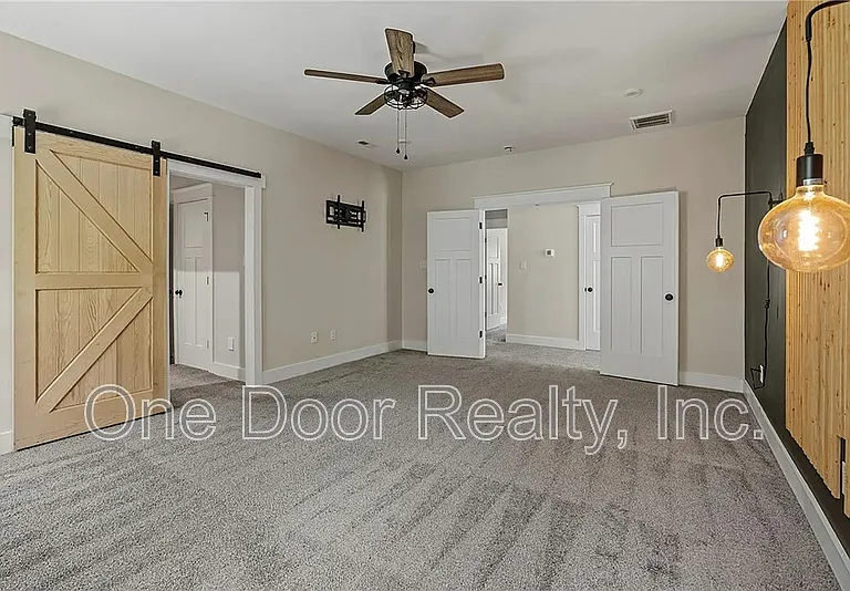 5320 Linkshire Ln — Photo 38