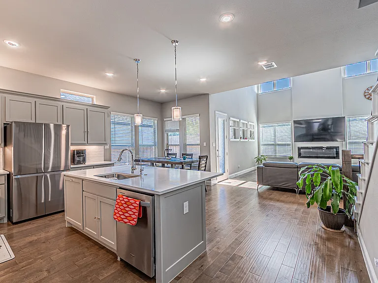 13237 Jonata St — Photo 11
