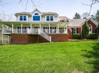 16131 Plum Creek Trl, Louisville, KY 40299