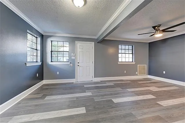 5923 General Haig St — Photo 7