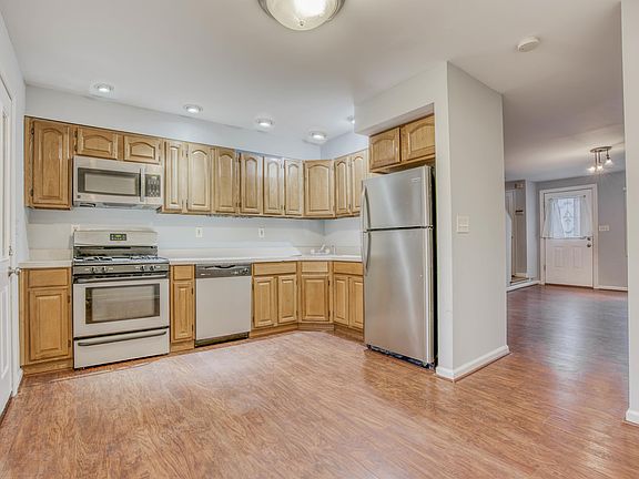 5th image of 860 Mildred Ave #1