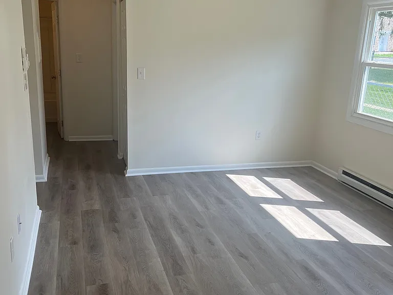 12 N Main St #3 — Photo 5