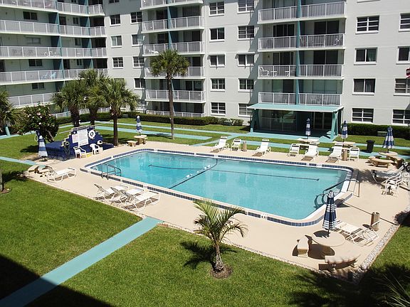 4th image of 2727 N Atlantic Ave #3030