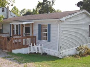 16 Cottage Dr, New Oxford, PA 17350