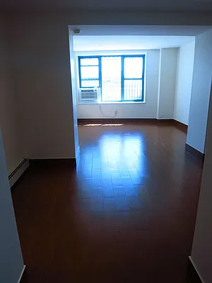 Rented by City & Suburban | media 21