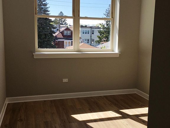 5th image of 2738 N Sayre Ave