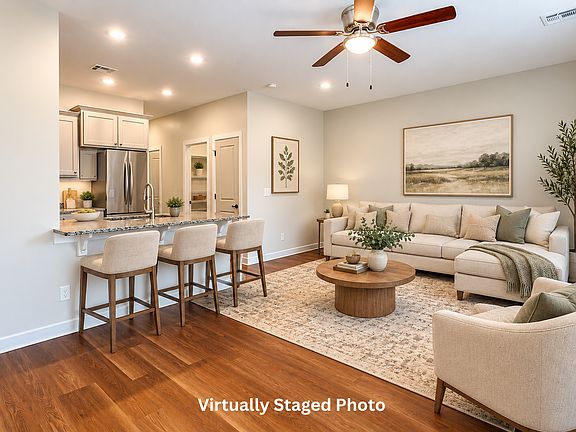 2nd image of 203 SW 17th St #1