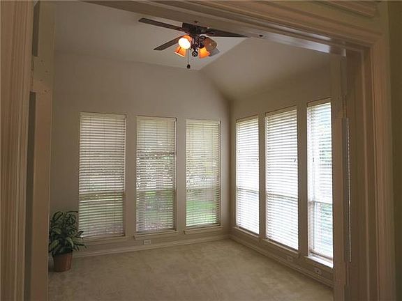 4th image of 5413 Sandalwood Dr