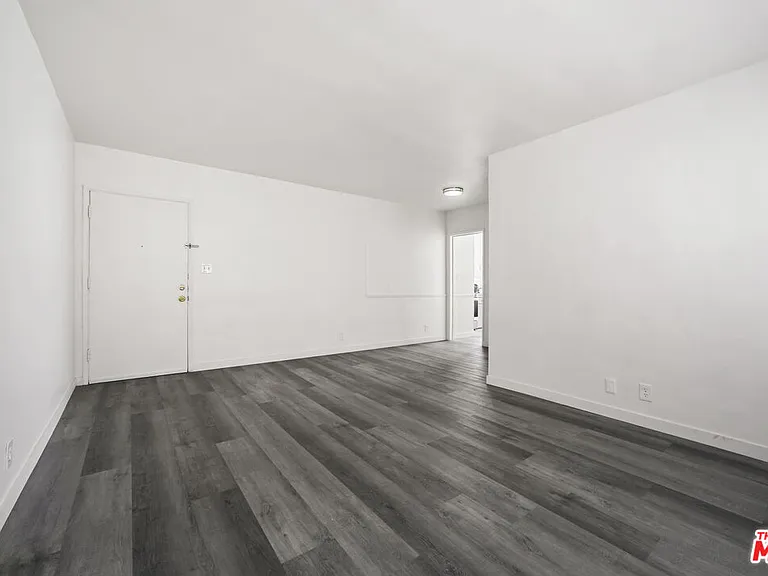 1200 S Citrus Ave #6 — Photo 8