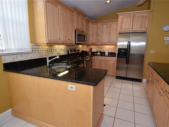 5th image of 2209 NW Seagrass Dr