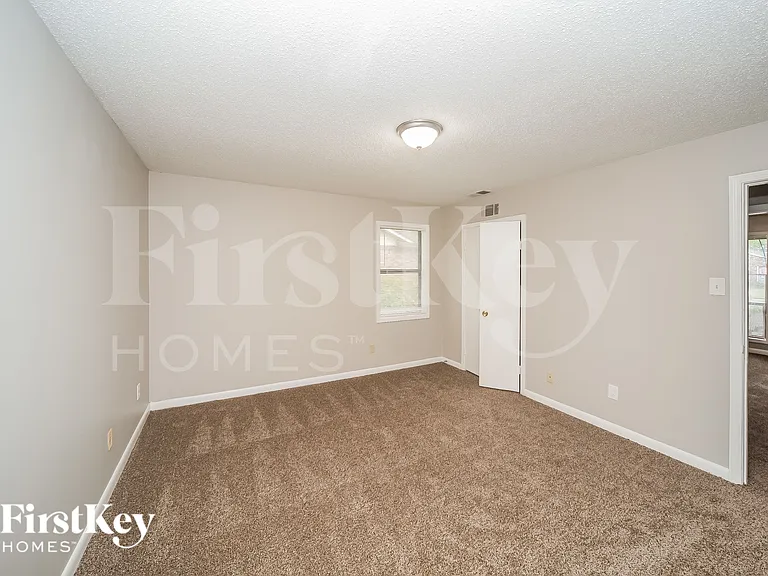 4198 Rosewind Cir — Photo 11
