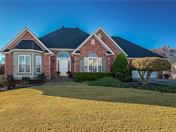 1918 Daly Dr, Harrison, AR 72601