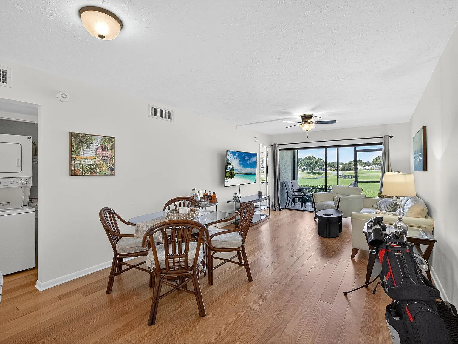2 bed, 2.0 bath, 1000 sqft, $7,000 — Photo 4
