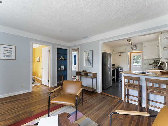 5th image of 2343 SE 85th Ave