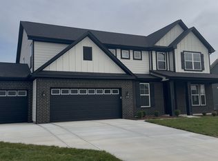 9799 Creekside Cir, McCordsville, IN 46055