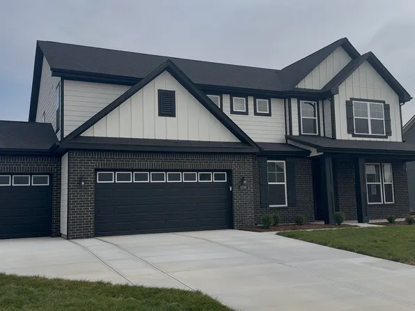 9799 Creekside Cir, McCordsville, IN 46055