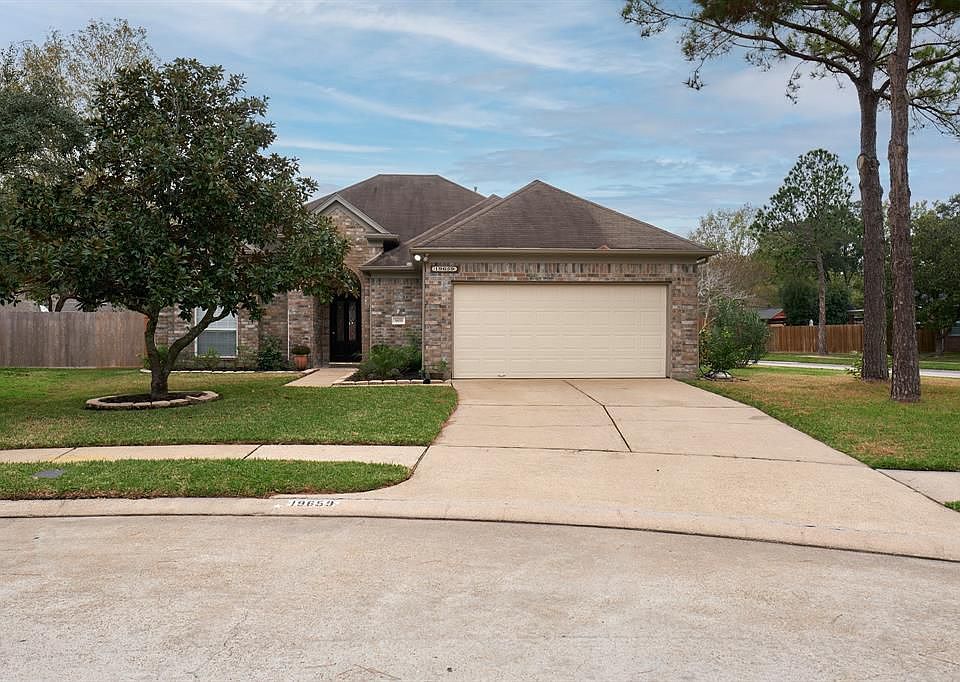 1st image of 19659 Heritage Elm Ct