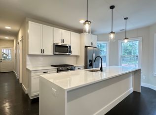 131 Grampian Way #1R, Dorchester, MA 02125