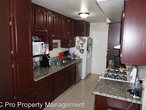 5th image of 2838 E Frontera St Unit C