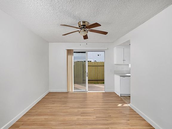 4th image of 4215 Hilaria Way