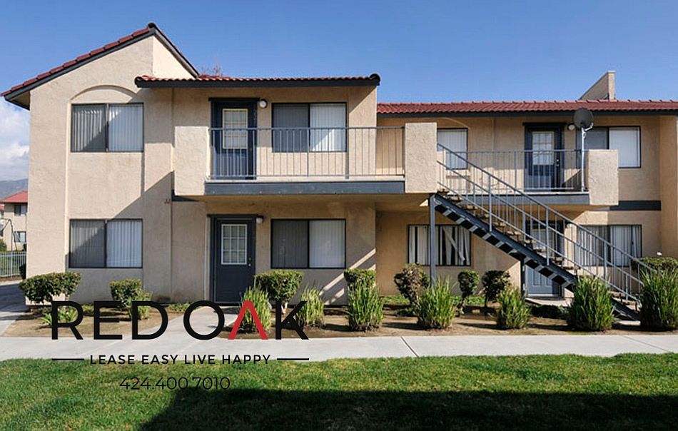 1st image of 6601 1/4 N Victoria Ave #266