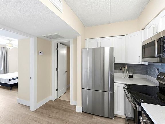 5th image of 10365 Paradise Blvd APT 1