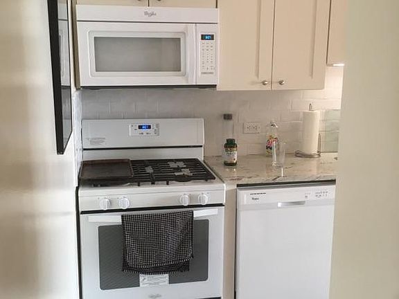 4th image of 7002 Boulevard E APT 34D