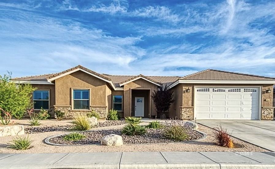 1st image of 205 Salt River Dr