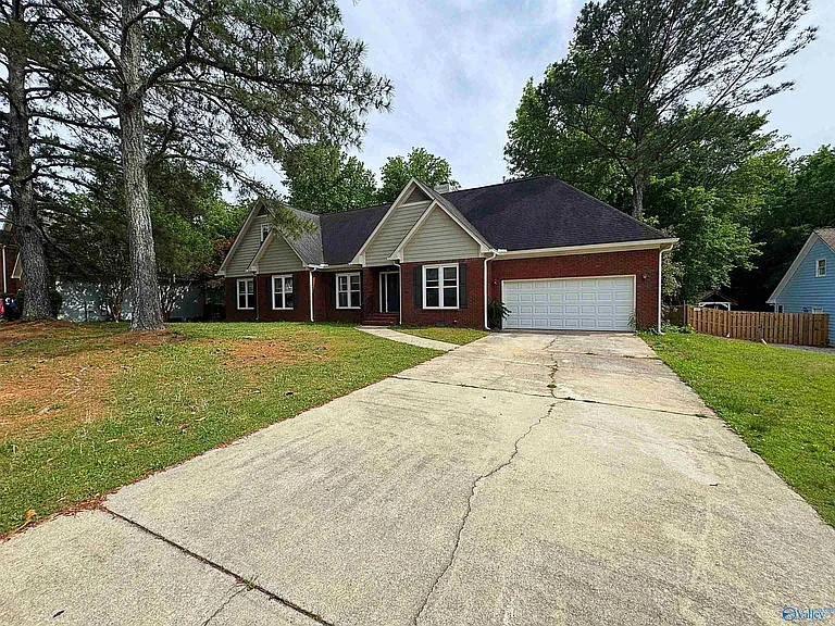 192 Rosecliff Dr — Photo 6