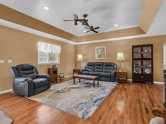 4th image of 11218 Glenview Dr