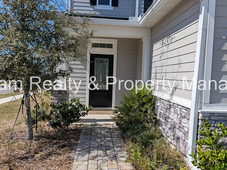 100 Golden Fern Dr — Photo 3
