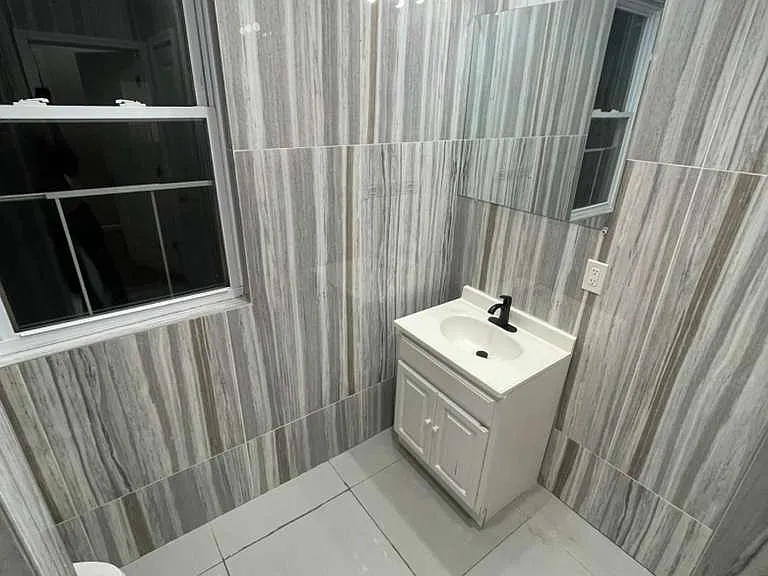 43 N 16th St #2 — Photo 8