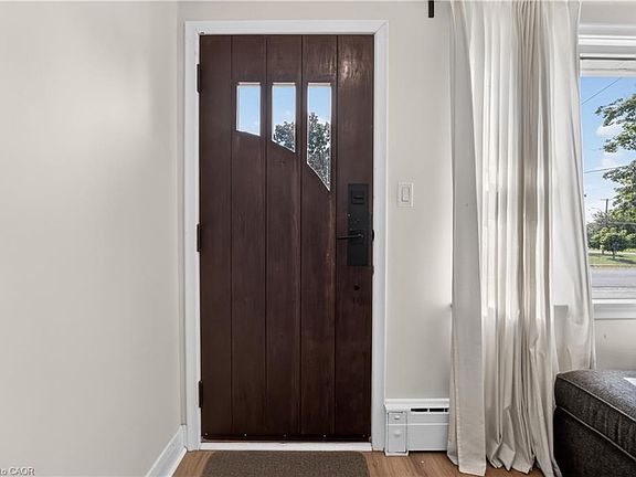 4th image of 158 Homewood Ave