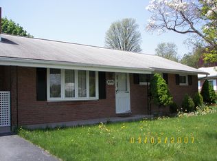 20705 Emerald Dr, Hagerstown, MD 21742