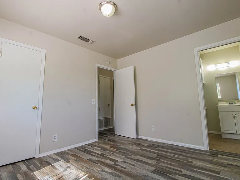 5822 Branch Valley — Photo 33