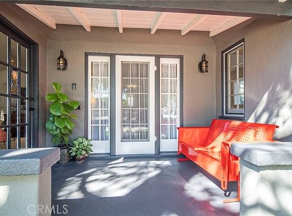 3rd image of 2637 Glenrose Ave